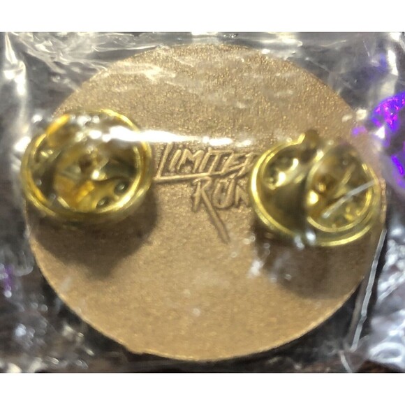 Gunhouse Enamel Pin Limited Run Games Skull Video Game Collectible - Picture 3 of 3